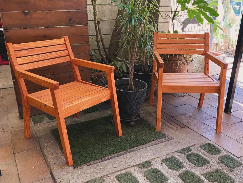 redwood campingstuhl Modern Redwood Patio Chair - 100% Redwood - Home Delivery