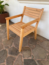 Load image into Gallery viewer, Modern patio chair - Best Redwood